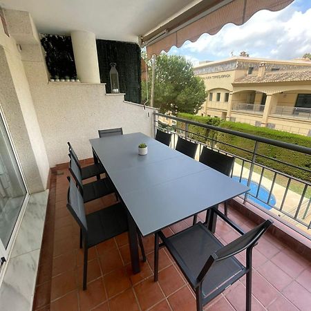Amazing Apartment For Families Up To 6 Persons Benalmádena Exterior photo