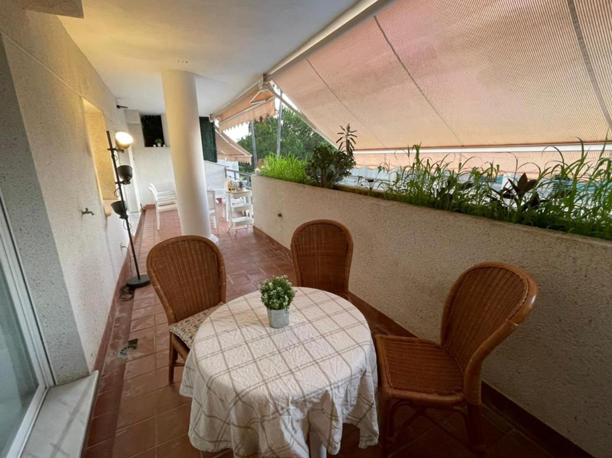 Amazing Apartment For Families Up To 6 Persons Benalmádena Exterior photo